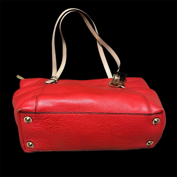 Michael Kors Red Tote Bag Zipper,shoulder. - Picture 12 of 12